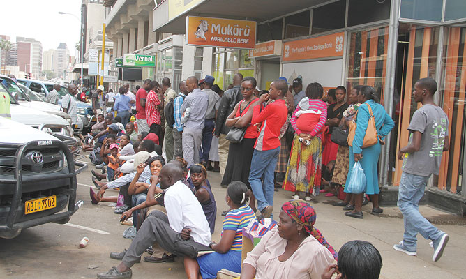 Zimbabwe's worsening cash crunch