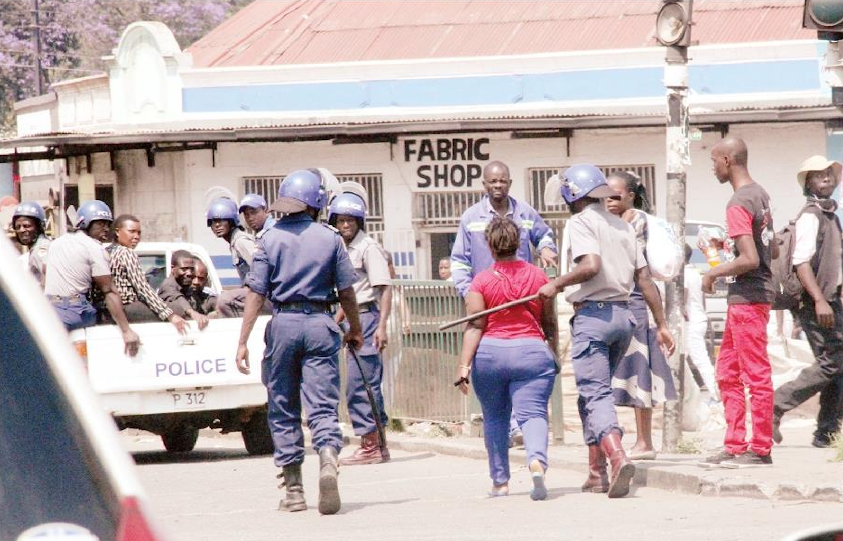  Harare vendors fight back
