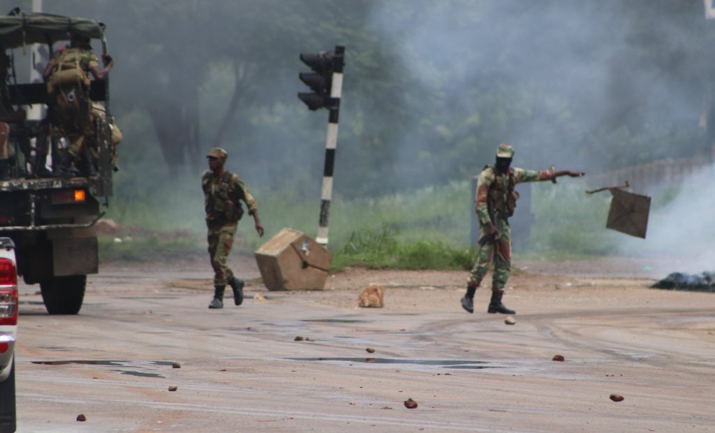  Ex-MDC MP applauds Zimbabwe soldiers